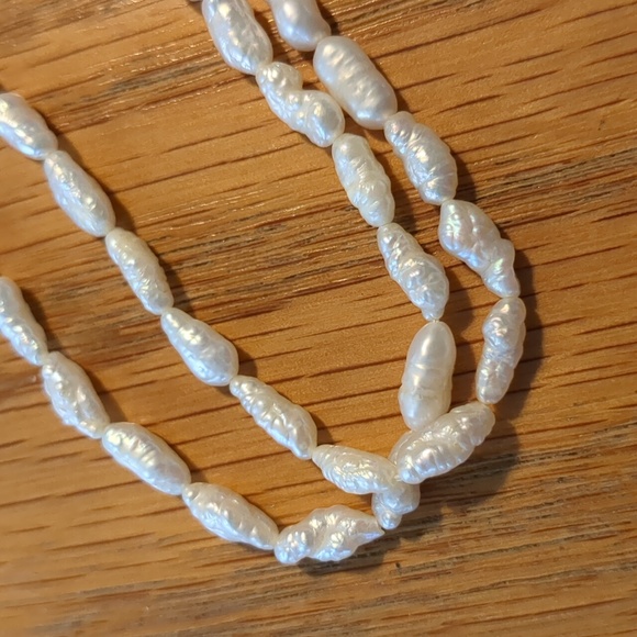 Double-Strand Freshwater Pearl Bracelet - Picture 3 of 5